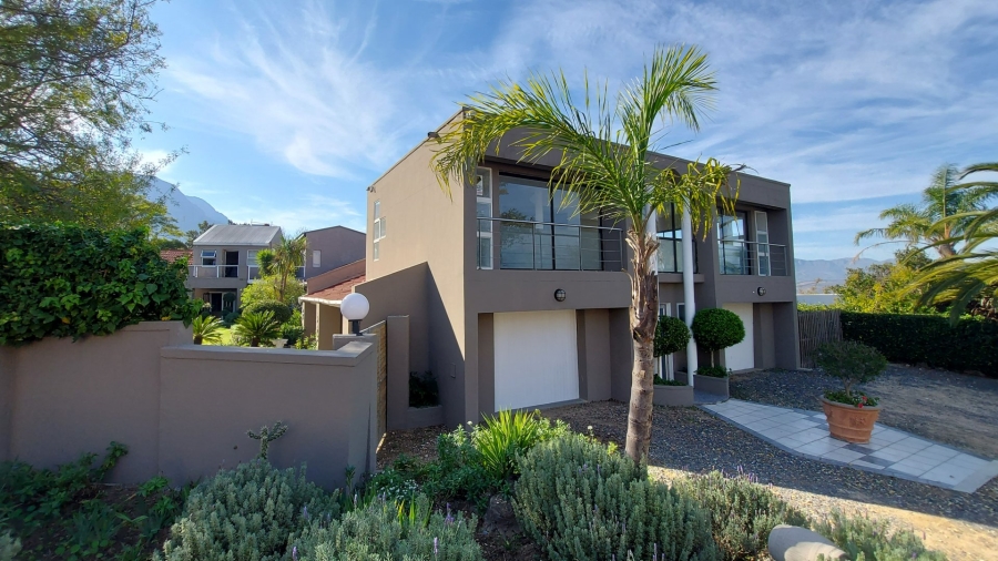9 Bedroom Property for Sale in Montclair Western Cape